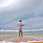 Mount Lavinia: Rough seas, few biters