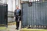 David Cameron’s controversial link with China-loving ex-MEP Deva