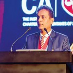 Mr. Heshana Kuruppu delivering his inaugural address. 