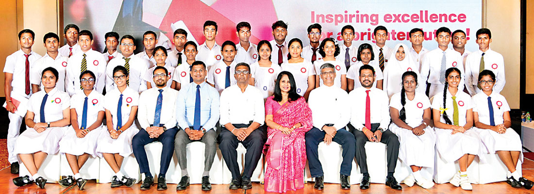 Professor Ajith De Alwis Encourages AIA Higher Education Scholarship Winners to Reach for Excellence