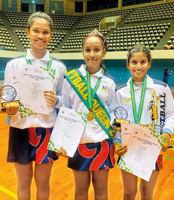 Individual-Award-Winners---Chenuthi,-Dini-&-Raneen_BP