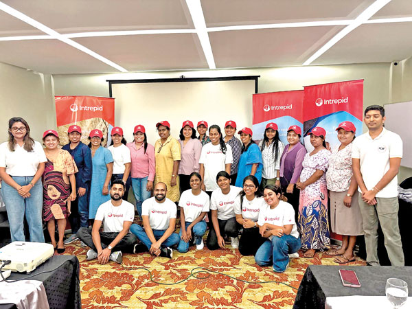Participants-of-the-workshop-along-with-the-Intrepid-and-MDF-team