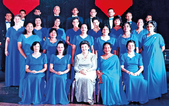 First-female-conductor-Mary-Anne-David-(center)-with-the-CPC,-2000_P1