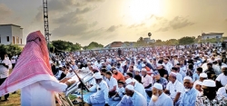 Muslims celebrate Hajj festival with Eid prayers