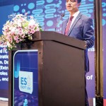 Dr. Dayan Rajapakse, Chairman and Group Managing Director of ESOFT and ESU, addressing attendees at the official opening ceremony of ESU Kandy.