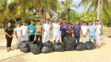 Sun Siyam community beach clean-up initiative in Passikudah Sun Siyam community beach clean-up initiative in Passikudah