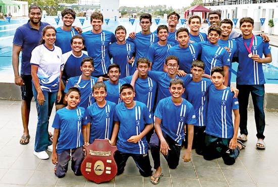 St-Joseph's-College-Pentathlon-Swimming-Team_BP