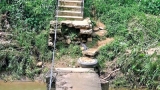 Collapsed bridge in Welimada disrupts daily life Collapsed bridge in Welimada disrupts daily life