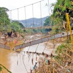 01-(1) The historic hanging bridge: Hanging by a thread