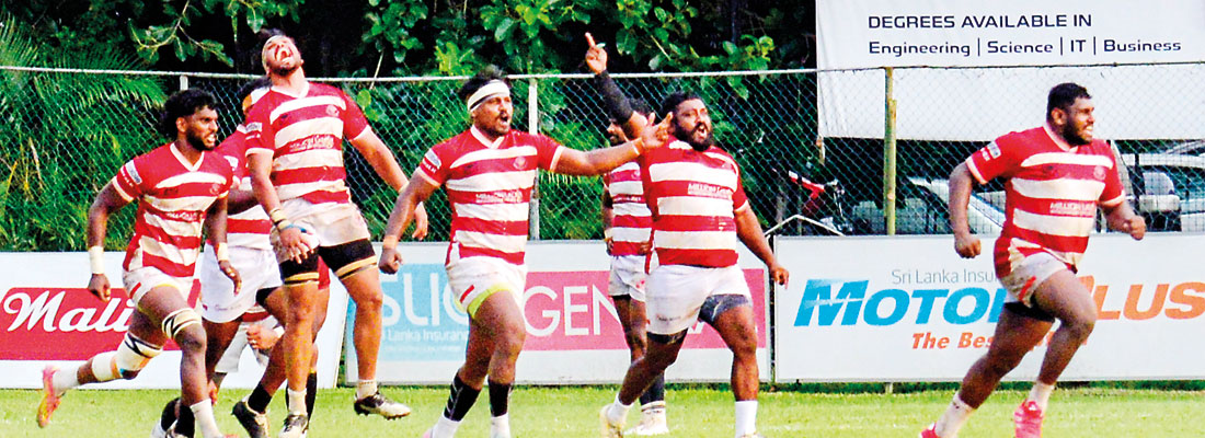 CH mark grand return,  stun Red Shirts in cliffhanger