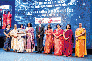 National Honour for Dr. Kavya Jayakody at WCIC Prathibabhisheka Awards
