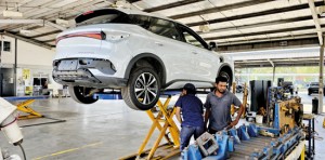 JKH, BYD open SL&rsquo;s largest body shop