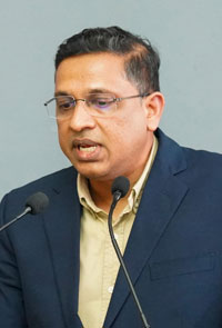 Pic-1-Prof.-Madunil-Niriella
